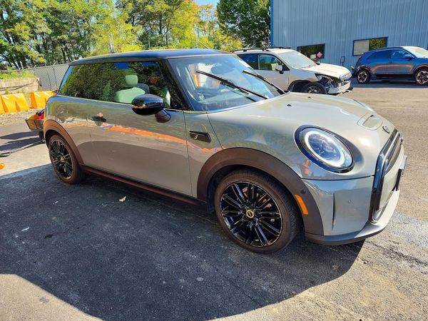 2022 MINI COOPER