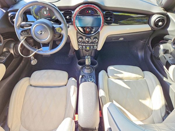 2022 MINI COOPER