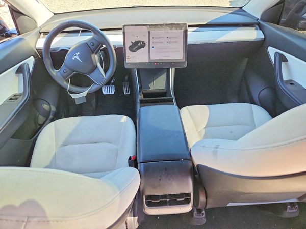2020 TESLA MODEL Y