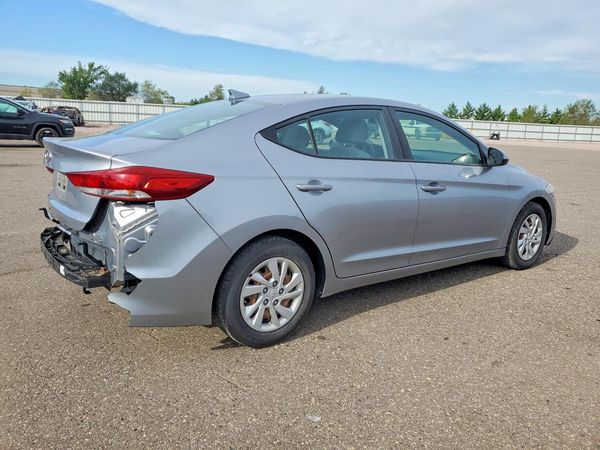2017 HYUNDAI ELANTRA SE Base