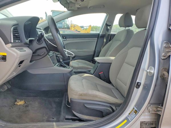 2017 HYUNDAI ELANTRA SE Base