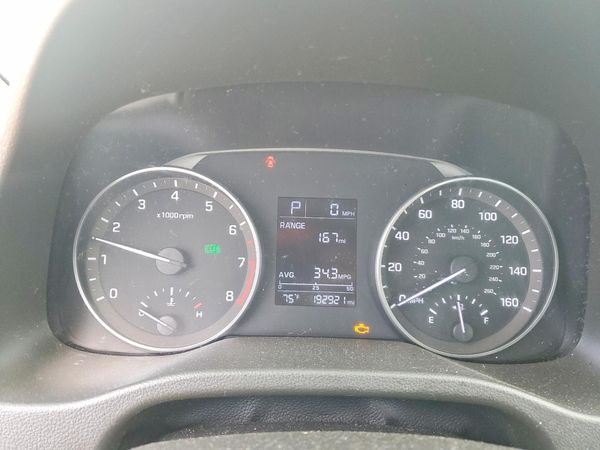 2017 HYUNDAI ELANTRA SE Base