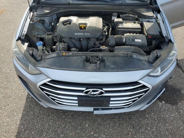 2017 HYUNDAI ELANTRA SE Base