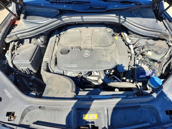 2013 MERCEDES-BENZ ML ML350 4-MATIC — Engine bay