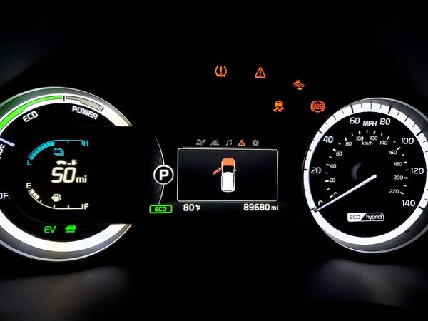 2017 KIA NIRO FE / LX / LX Tech