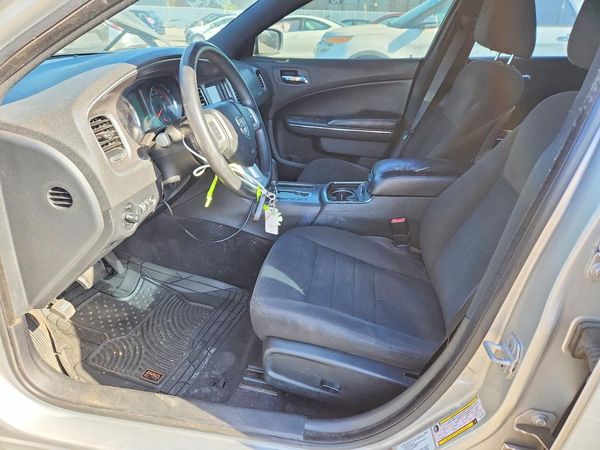 2012 DODGE CHARGER SE