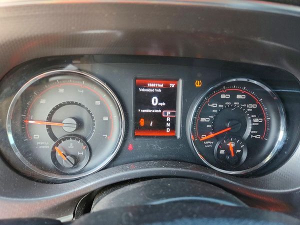 2012 DODGE CHARGER SE
