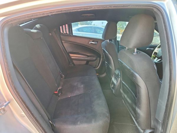 2012 DODGE CHARGER SE