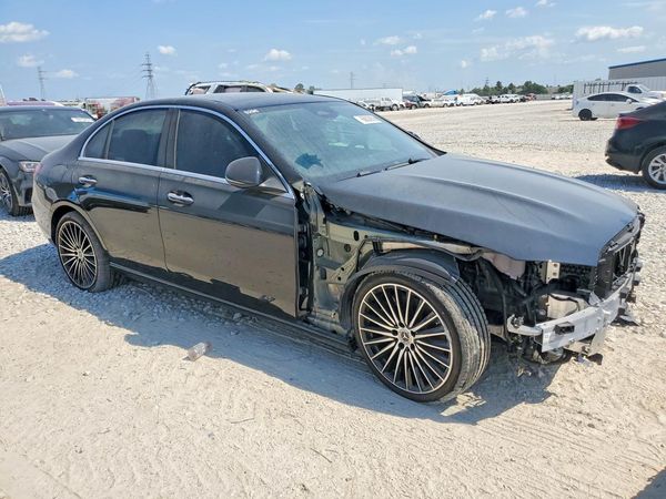 2026 MERCEDES-BENZ 300 C