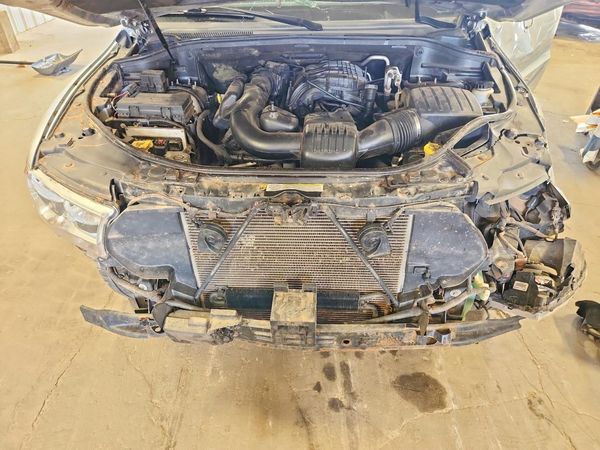 2012 DODGE DURANGO Crew — Engine bay