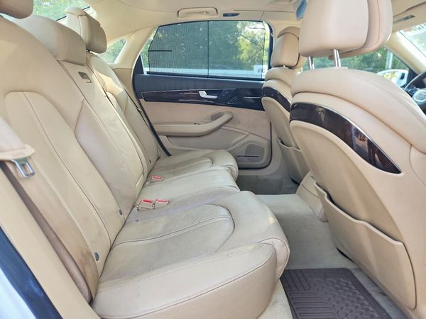 2016 AUDI A8 quattro L