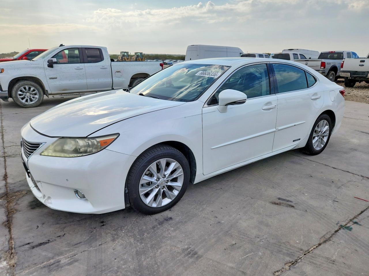 2013 LEXUS ES