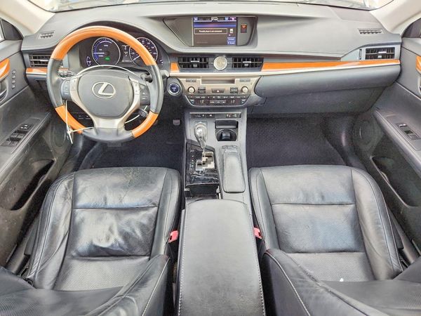 2013 LEXUS ES