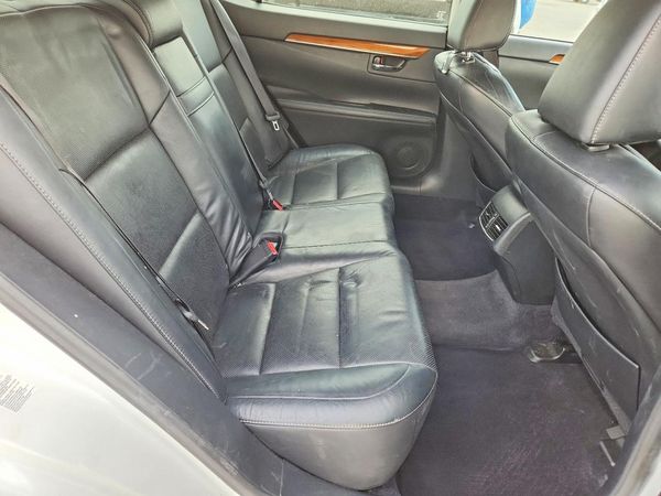 2013 LEXUS ES
