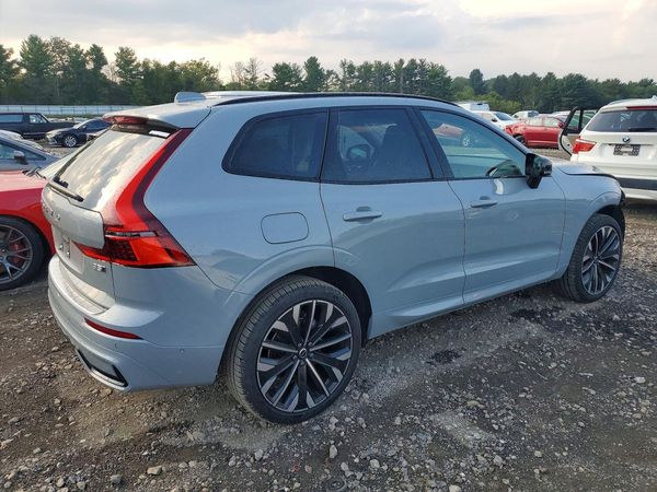 2026 VOLVO XC60 Ultra Dark