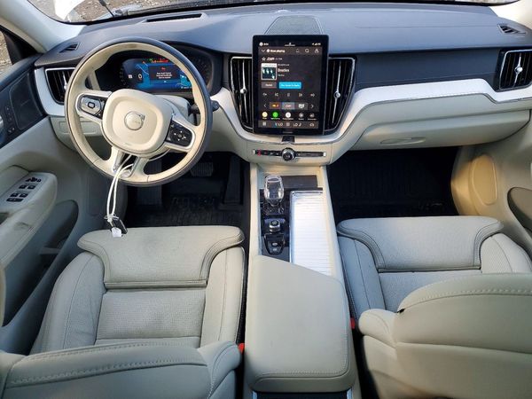2026 VOLVO XC60 Ultra Dark