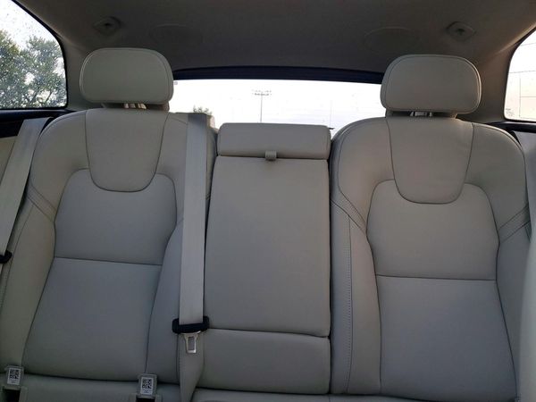 2026 VOLVO XC60 Ultra Dark