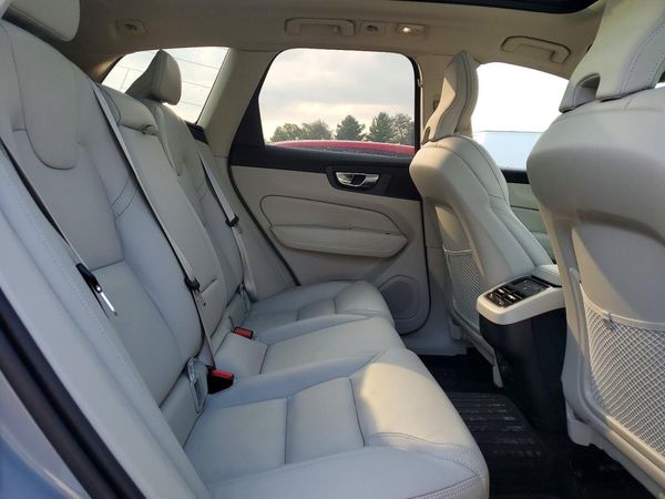 2026 VOLVO XC60 Ultra Dark