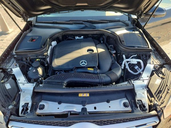2021 MERCEDES-BENZ GLC GLC300