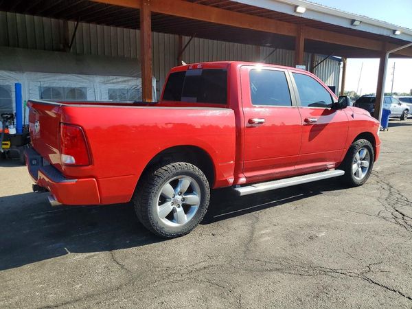2013 RAM 1500 SLT