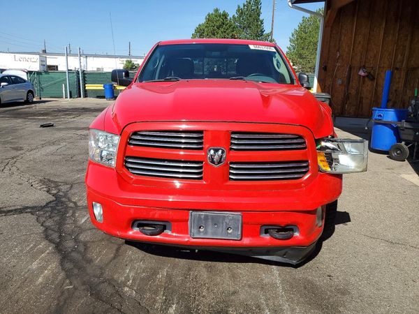 2013 RAM 1500 SLT