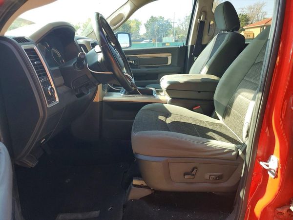 2013 RAM 1500 SLT