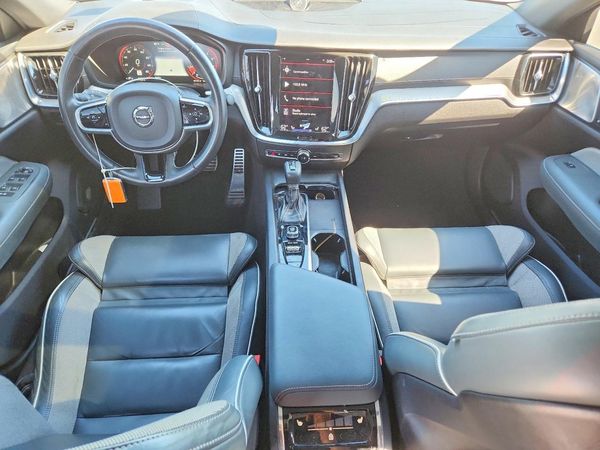 2021 VOLVO S60 R-Design