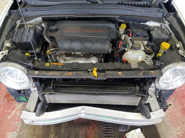2016 JEEP RENEGADE LATITUDE 4X4