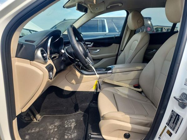 2020 MERCEDES-BENZ GLC GLC300