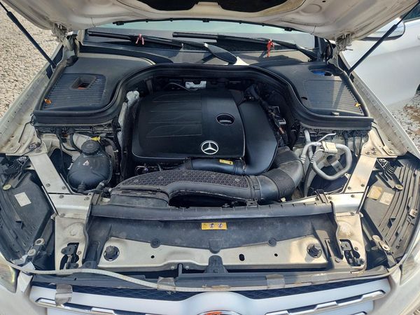 2020 MERCEDES-BENZ GLC GLC300