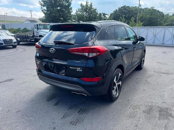 2016 HYUNDAI TUCSON