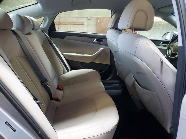 2017 HYUNDAI SONATA SE, Eco