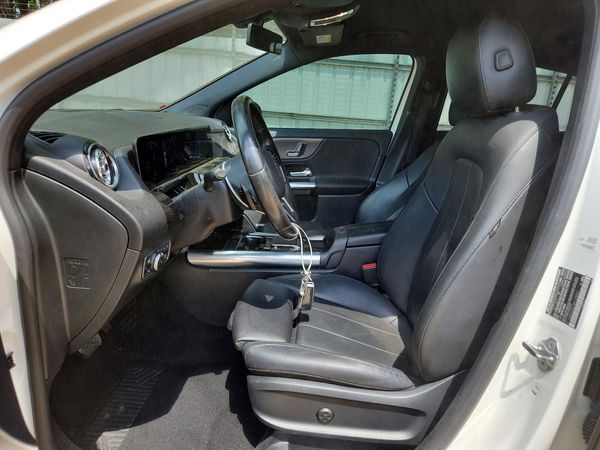 2021 MERCEDES-BENZ GLA