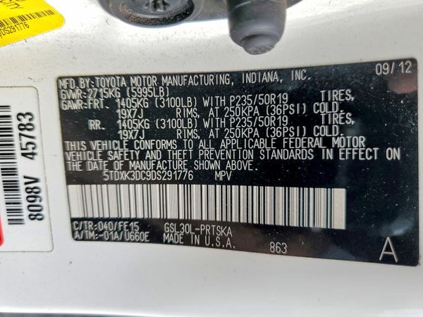 2013 TOYOTA SIENNA