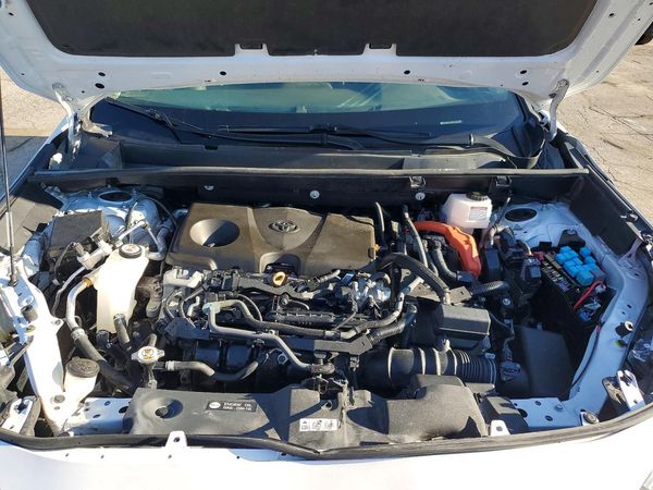 2023 TOYOTA RAV4 XLE Premium — Engine bay