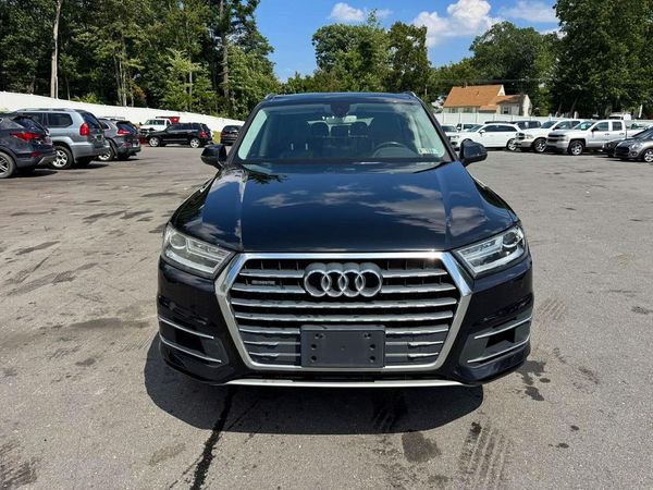 2017 AUDI Q7 quattro Premium