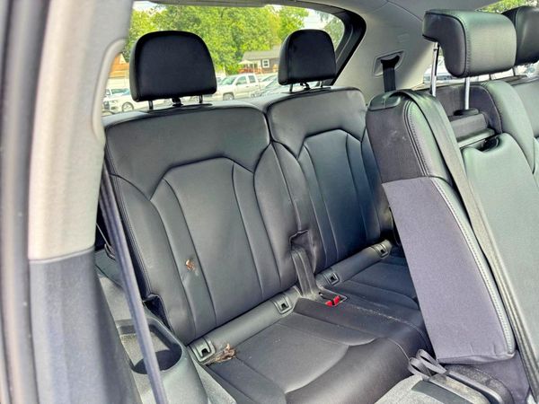 2017 AUDI Q7 quattro Premium