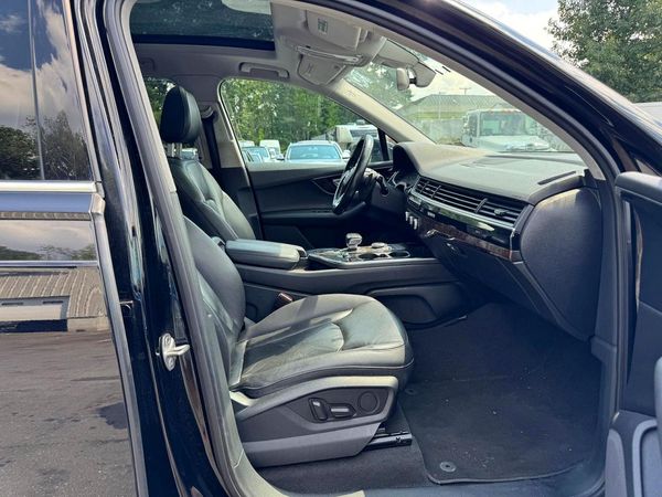 2017 AUDI Q7 quattro Premium