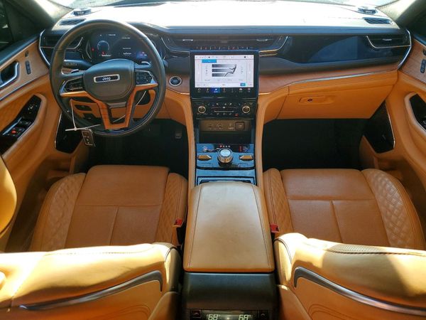 2023 JEEP GRAND CHEROKEE