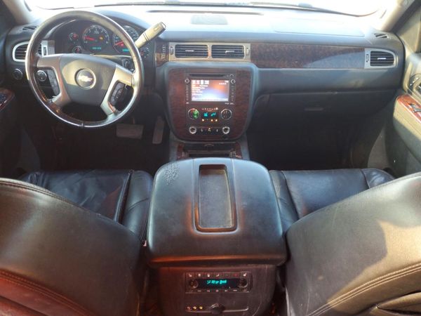 2013 CHEVROLET SUBURBAN LTZ