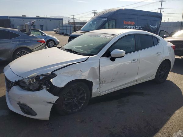 2015 MAZDA 3