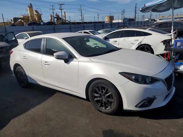 2015 MAZDA 3