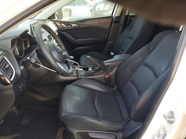 2015 MAZDA 3