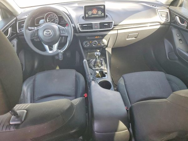 2015 MAZDA 3
