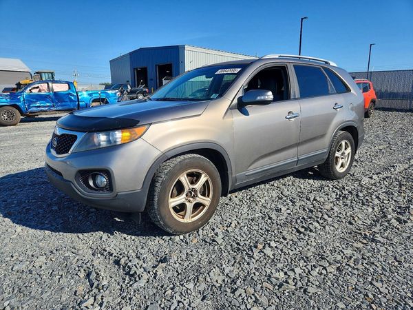 2013 KIA SORENTO
