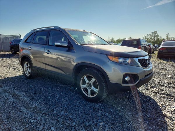 2013 KIA SORENTO
