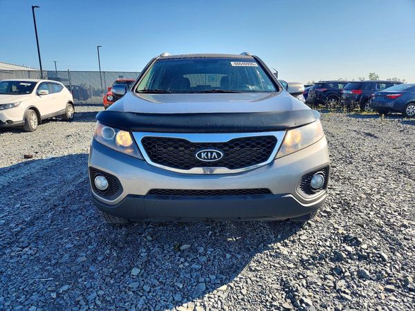 2013 KIA SORENTO