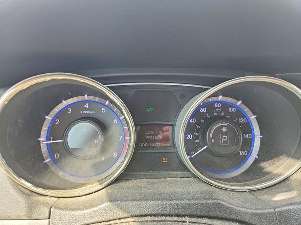 2013 HYUNDAI SONATA