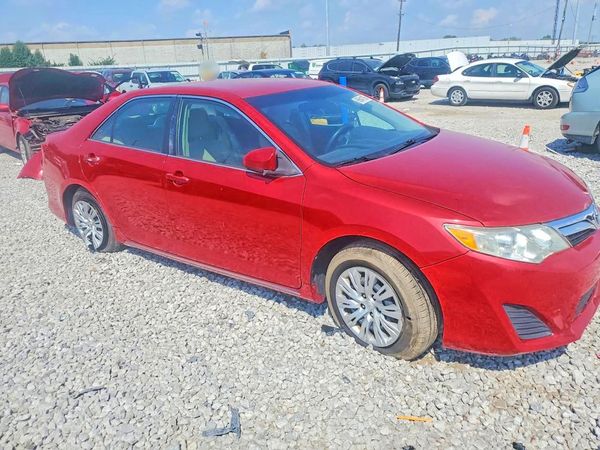 2013 TOYOTA CAMRY