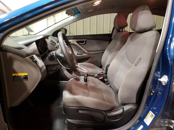 2013 HYUNDAI ELANTRA